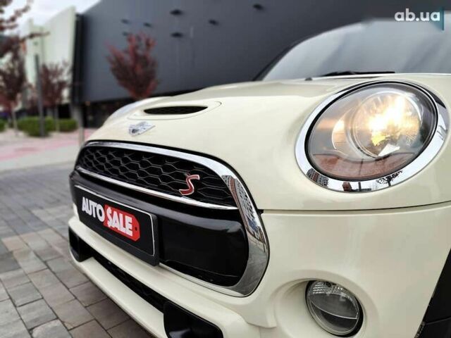 Мини John Cooper Works, объемом двигателя 2 л и пробегом 138 тыс. км за 16490 $, фото 1 на Automoto.ua