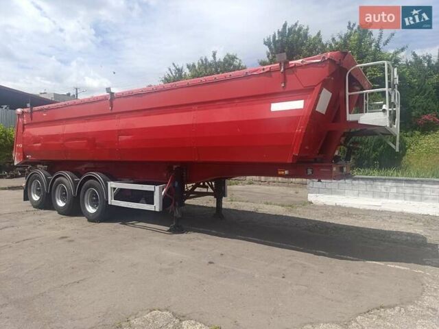 Красный МОЛ НВ, объемом двигателя 0 л и пробегом 88 тыс. км за 21214 $, фото 1 на Automoto.ua