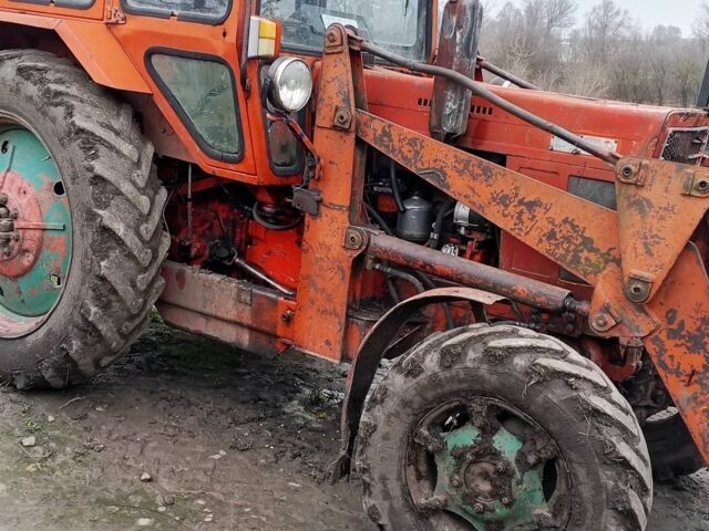 Красный МТЗ 82 Беларус, объемом двигателя 4.75 л и пробегом 100 тыс. км за 8300 $, фото 1 на Automoto.ua