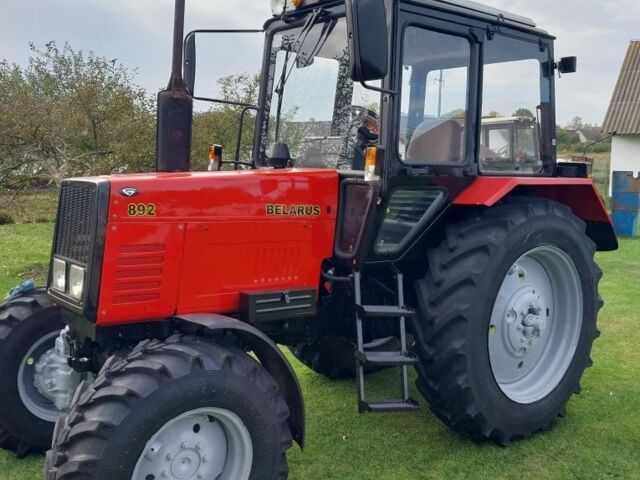 Красный МТЗ 892 Беларус, объемом двигателя 0 л и пробегом 10 тыс. км за 13700 $, фото 1 на Automoto.ua