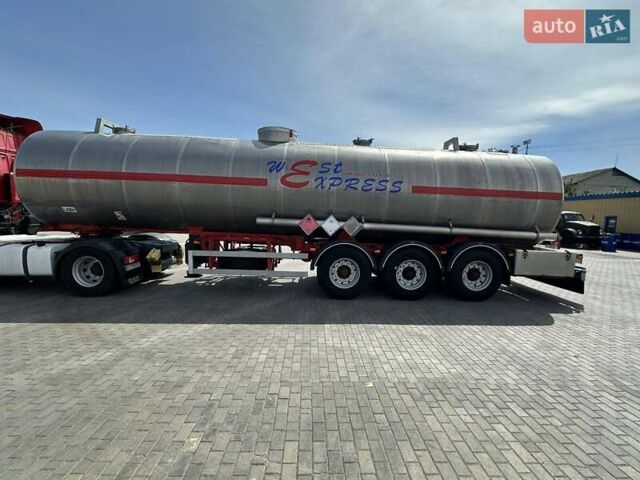 Красный Магиар SR3MEB, объемом двигателя 0 л и пробегом 0 тыс. км за 13000 $, фото 1 на Automoto.ua