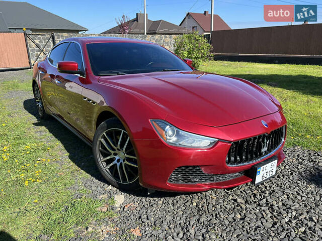 Красный Мазерати Гибли, объемом двигателя 2.98 л и пробегом 70 тыс. км за 17900 $, фото 1 на Automoto.ua