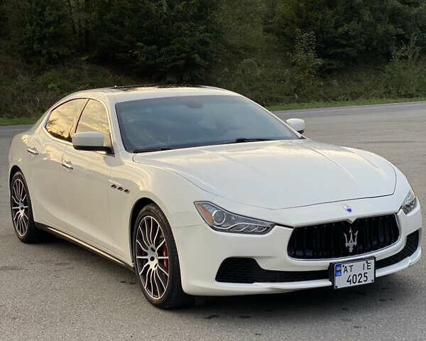 Мазерати Гибли, объемом двигателя 2.98 л и пробегом 61 тыс. км за 24000 $, фото 1 на Automoto.ua