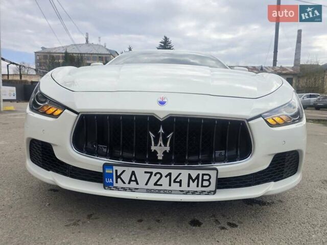 Мазерати Гибли, объемом двигателя 3 л и пробегом 125 тыс. км за 28000 $, фото 1 на Automoto.ua