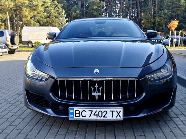 Серый Мазерати Гибли, объемом двигателя 3 л и пробегом 120 тыс. км за 26000 $, фото 1 на Automoto.ua