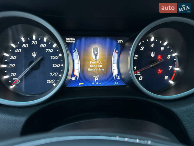 Синий Мазерати Гибли, объемом двигателя 3 л и пробегом 28 тыс. км за 17800 $, фото 1 на Automoto.ua