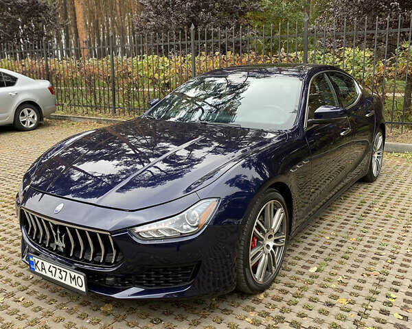 Синій Мазераті Ghibli, об'ємом двигуна 2.98 л та пробігом 77 тис. км за 26500 $, фото 1 на Automoto.ua