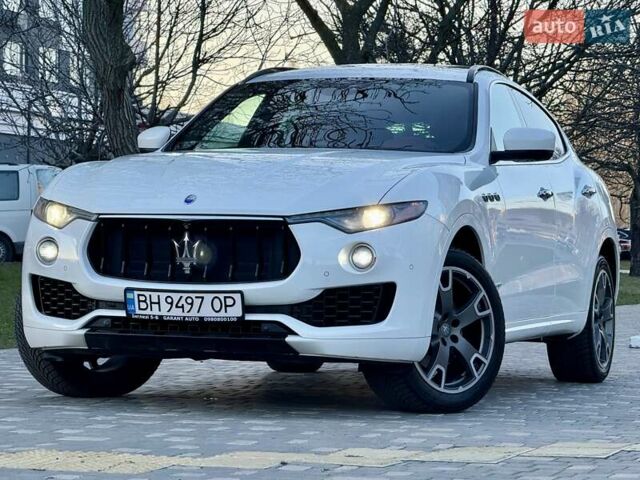 Білий Мазераті Леванте, об'ємом двигуна 2.98 л та пробігом 79 тис. км за 38800 $, фото 1 на Automoto.ua