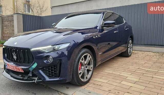 Синий Мазерати Леванте, объемом двигателя 2.99 л и пробегом 98 тыс. км за 30993 $, фото 1 на Automoto.ua