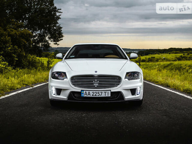 Білий Мазераті Quattroporte, об'ємом двигуна 4.7 л та пробігом 57 тис. км за 55555 $, фото 1 на Automoto.ua