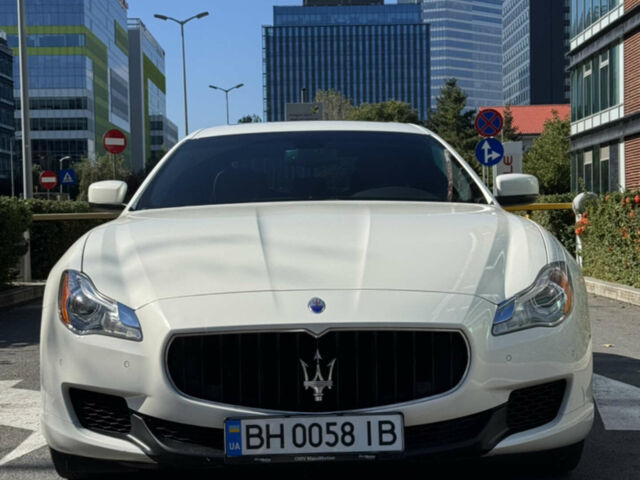 Білий Мазераті Quattroporte, об'ємом двигуна 2.98 л та пробігом 117 тис. км за 20999 $, фото 1 на Automoto.ua