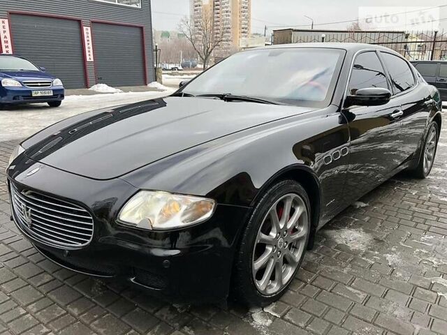 Чорний Мазераті Quattroporte, об'ємом двигуна 4.2 л та пробігом 100 тис. км за 19000 $, фото 1 на Automoto.ua