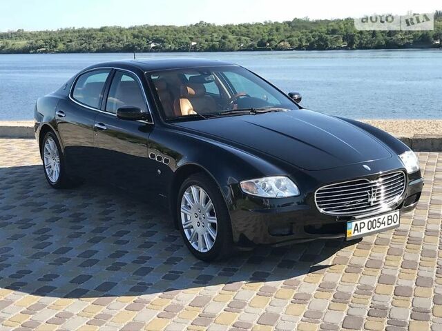 Чорний Мазераті Quattroporte, об'ємом двигуна 4.2 л та пробігом 95 тис. км за 20000 $, фото 1 на Automoto.ua