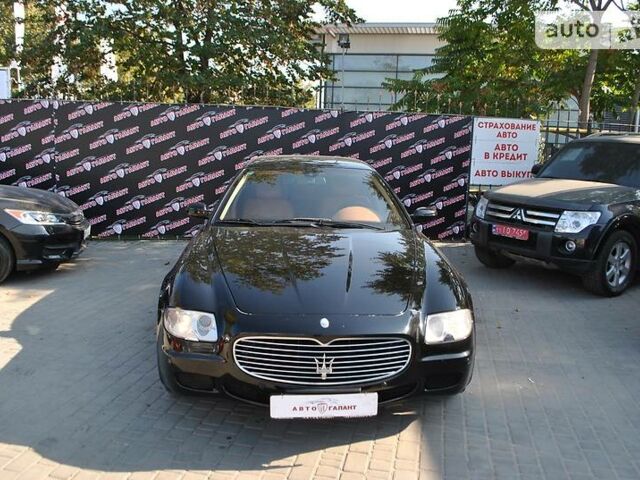 Чорний Мазераті Quattroporte, об'ємом двигуна 4.2 л та пробігом 95 тис. км за 17000 $, фото 1 на Automoto.ua