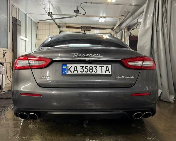 Сірий Мазераті Quattroporte, об'ємом двигуна 2.98 л та пробігом 159 тис. км за 37000 $, фото 1 на Automoto.ua