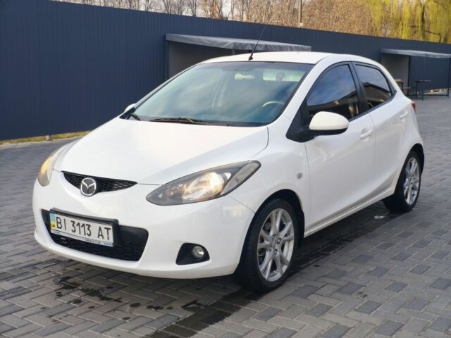 Белый Мазда 2, объемом двигателя 0 л и пробегом 170 тыс. км за 5200 $, фото 1 на Automoto.ua