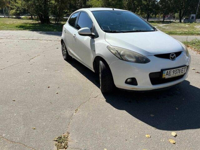 Білий Мазда 2, об'ємом двигуна 1.5 л та пробігом 13 тис. км за 5200 $, фото 1 на Automoto.ua