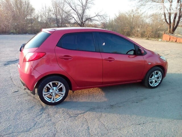 Красный Мазда 2, объемом двигателя 0 л и пробегом 70 тыс. км за 7200 $, фото 1 на Automoto.ua