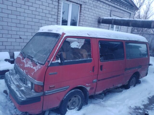 Красный Мазда 2, объемом двигателя 0 л и пробегом 500 тыс. км за 231 $, фото 1 на Automoto.ua