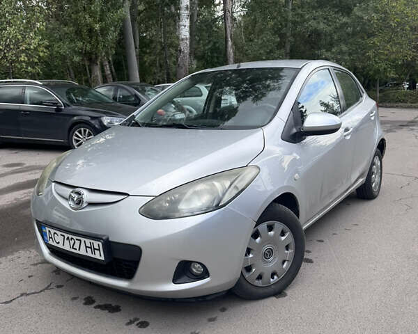 Серый Мазда 2, объемом двигателя 1.4 л и пробегом 230 тыс. км за 4350 $, фото 1 на Automoto.ua