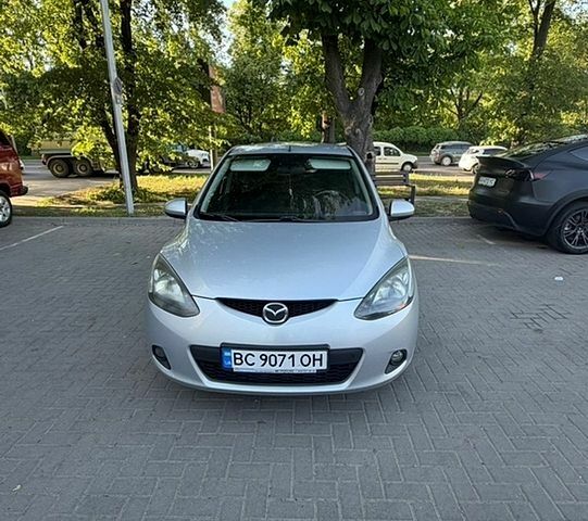 Сірий Мазда 2, об'ємом двигуна 1.5 л та пробігом 179 тис. км за 4800 $, фото 1 на Automoto.ua