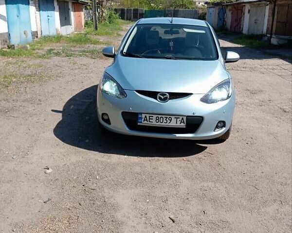 Серый Мазда 2, объемом двигателя 1.5 л и пробегом 130 тыс. км за 6500 $, фото 1 на Automoto.ua