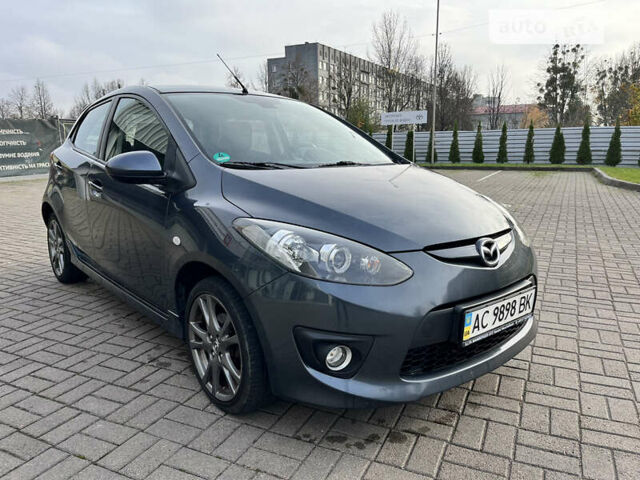 Сірий Мазда 2, об'ємом двигуна 1.3 л та пробігом 151 тис. км за 5950 $, фото 1 на Automoto.ua