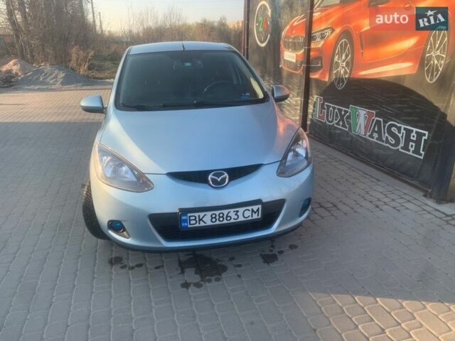 Синий Мазда 2, объемом двигателя 1.3 л и пробегом 198 тыс. км за 5300 $, фото 1 на Automoto.ua