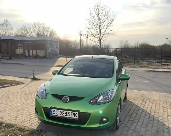 Зеленый Мазда 2, объемом двигателя 1.5 л и пробегом 99 тыс. км за 6000 $, фото 1 на Automoto.ua