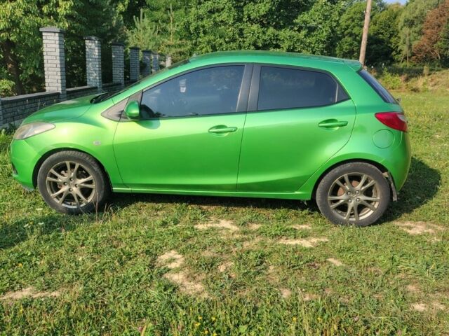 Зелений Мазда 2, об'ємом двигуна 1.5 л та пробігом 152 тис. км за 4804 $, фото 1 на Automoto.ua