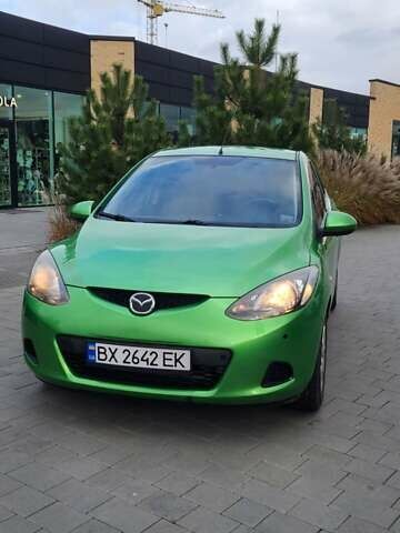 Зелений Мазда 2, об'ємом двигуна 1.5 л та пробігом 69 тис. км за 6300 $, фото 1 на Automoto.ua