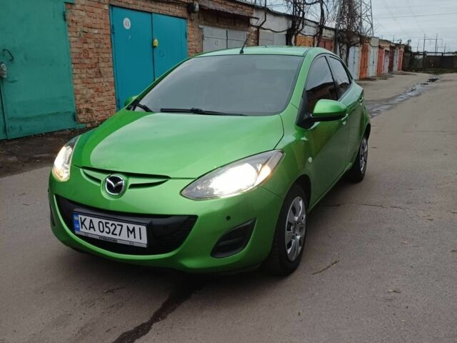 Зелений Мазда 2, об'ємом двигуна 1.5 л та пробігом 151 тис. км за 5950 $, фото 1 на Automoto.ua