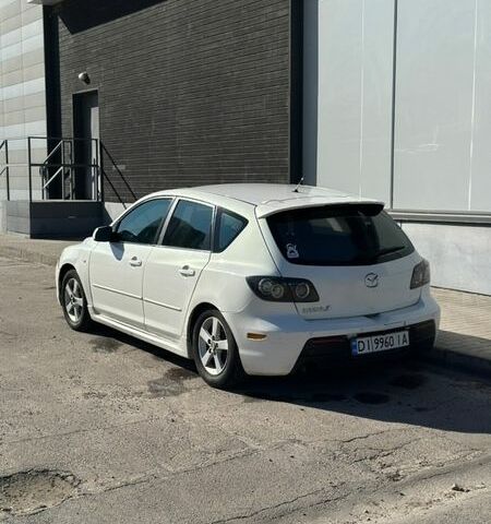 Білий Мазда 3, об'ємом двигуна 1.6 л та пробігом 200 тис. км за 2450 $, фото 1 на Automoto.ua