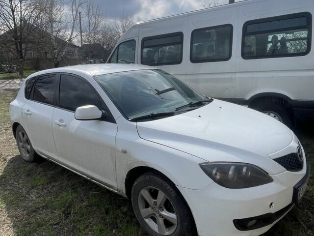Білий Мазда 3, об'ємом двигуна 1.6 л та пробігом 299 тис. км за 3000 $, фото 1 на Automoto.ua