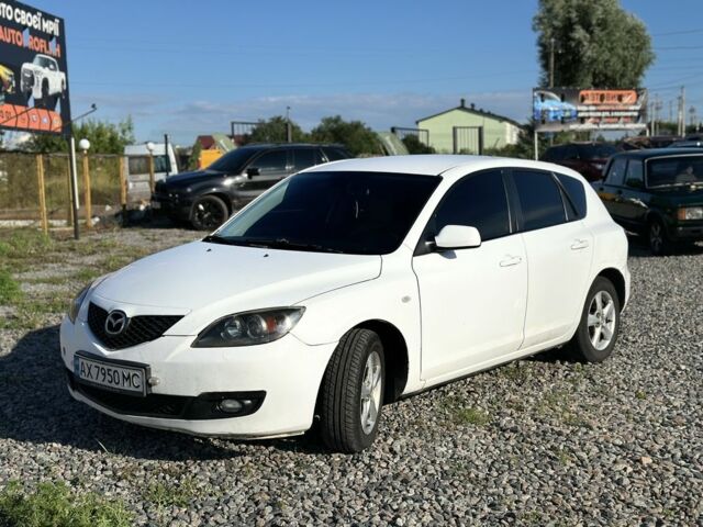 Білий Мазда 3, об'ємом двигуна 1.6 л та пробігом 303 тис. км за 2750 $, фото 1 на Automoto.ua