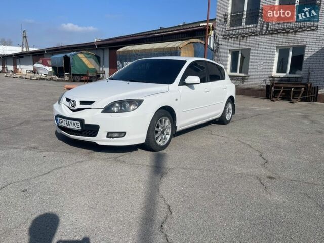 Белый Мазда 3, объемом двигателя 1.6 л и пробегом 240 тыс. км за 5499 $, фото 1 на Automoto.ua