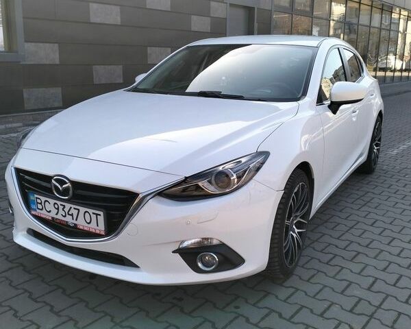 Белый Мазда 3, объемом двигателя 2.19 л и пробегом 256 тыс. км за 10850 $, фото 1 на Automoto.ua