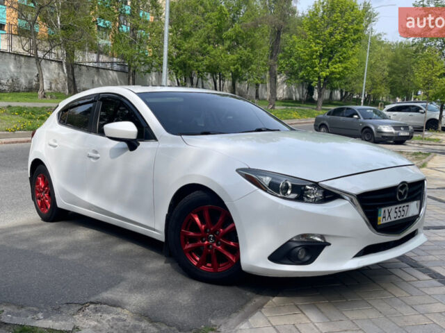 Білий Мазда 3, об'ємом двигуна 2 л та пробігом 120 тис. км за 12500 $, фото 1 на Automoto.ua