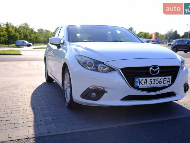 Білий Мазда 3, об'ємом двигуна 1.5 л та пробігом 74 тис. км за 14500 $, фото 1 на Automoto.ua