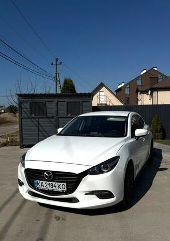 Белый Мазда 3, объемом двигателя 2.49 л и пробегом 93 тыс. км за 12500 $, фото 1 на Automoto.ua