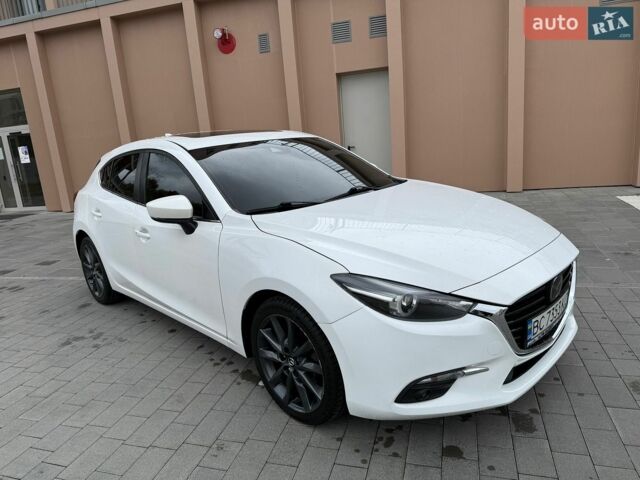 Білий Мазда 3, об'ємом двигуна 2.49 л та пробігом 97 тис. км за 12700 $, фото 1 на Automoto.ua