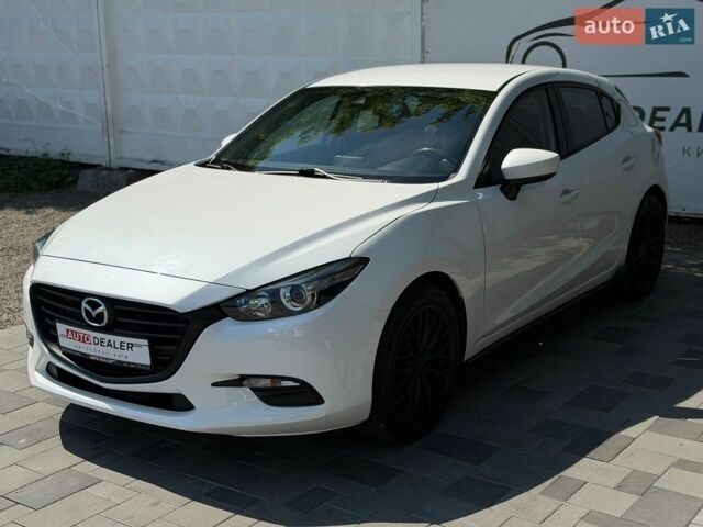 Білий Мазда 3, об'ємом двигуна 2.49 л та пробігом 95 тис. км за 13900 $, фото 1 на Automoto.ua