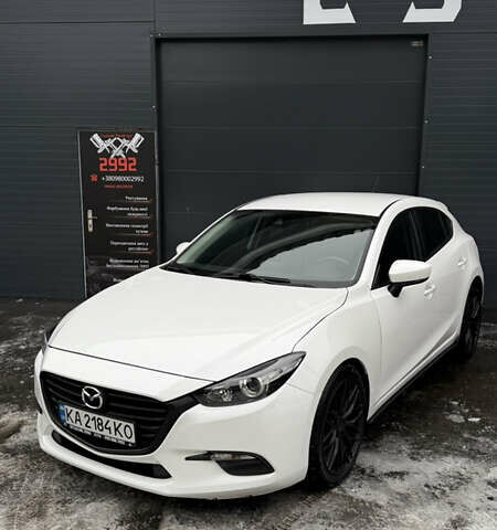 Білий Мазда 3, об'ємом двигуна 2.49 л та пробігом 91 тис. км за 12800 $, фото 1 на Automoto.ua