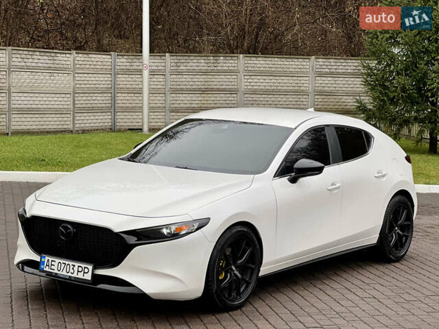 Білий Мазда 3, об'ємом двигуна 2.5 л та пробігом 81 тис. км за 16300 $, фото 1 на Automoto.ua