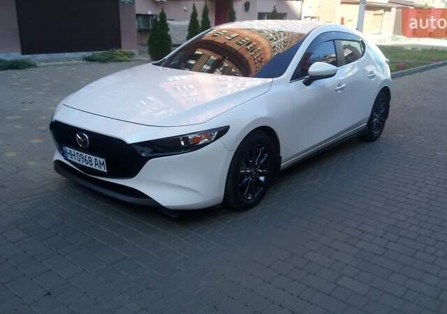 Білий Мазда 3, об'ємом двигуна 2.5 л та пробігом 40 тис. км за 19000 $, фото 1 на Automoto.ua