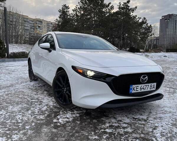Белый Мазда 3, объемом двигателя 2.5 л и пробегом 83 тыс. км за 19000 $, фото 1 на Automoto.ua