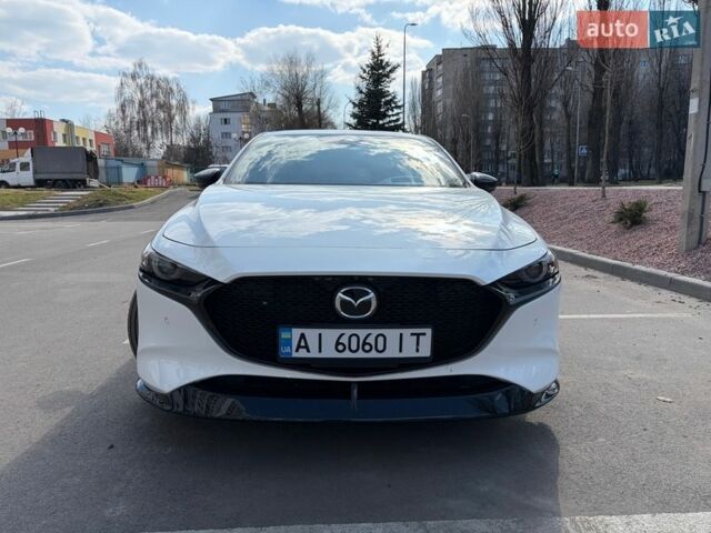 Белый Мазда 3, объемом двигателя 2.5 л и пробегом 45 тыс. км за 22600 $, фото 1 на Automoto.ua