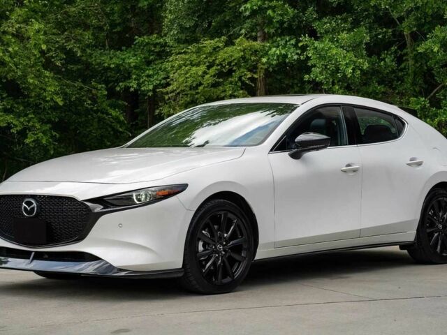 Белый Мазда 3, объемом двигателя 2.5 л и пробегом 23 тыс. км за 9000 $, фото 1 на Automoto.ua