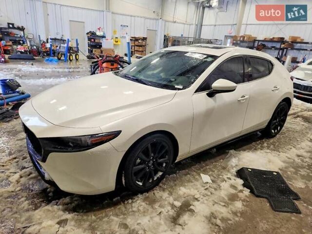 Белый Мазда 3, объемом двигателя 2.5 л и пробегом 31 тыс. км за 3900 $, фото 1 на Automoto.ua