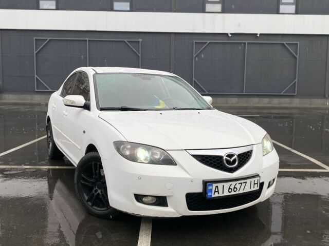 Белый Мазда 3, объемом двигателя 1.6 л и пробегом 213 тыс. км за 4999 $, фото 1 на Automoto.ua